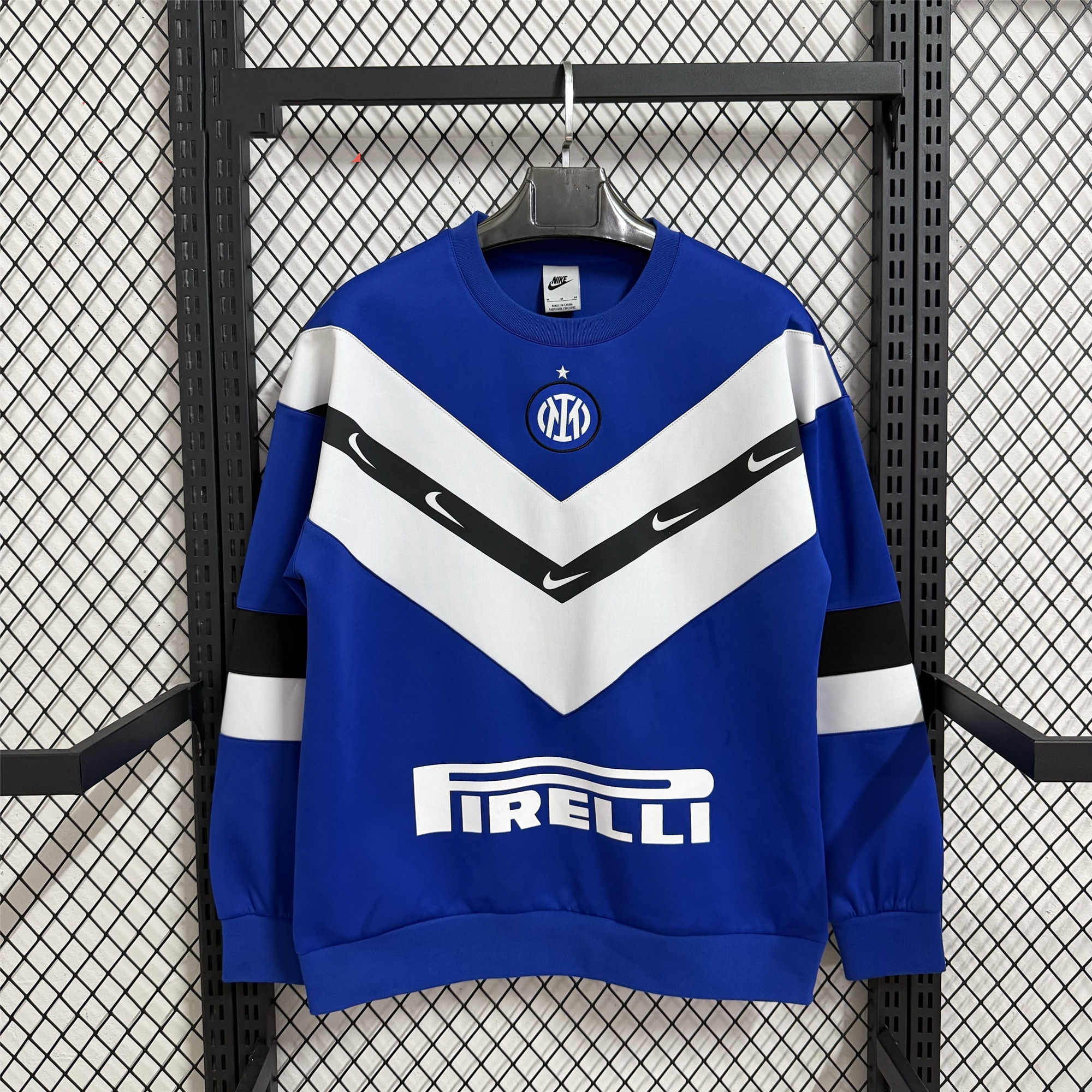 Inter Milan Hoodless Sweatshirt Training  Jersey 25/26