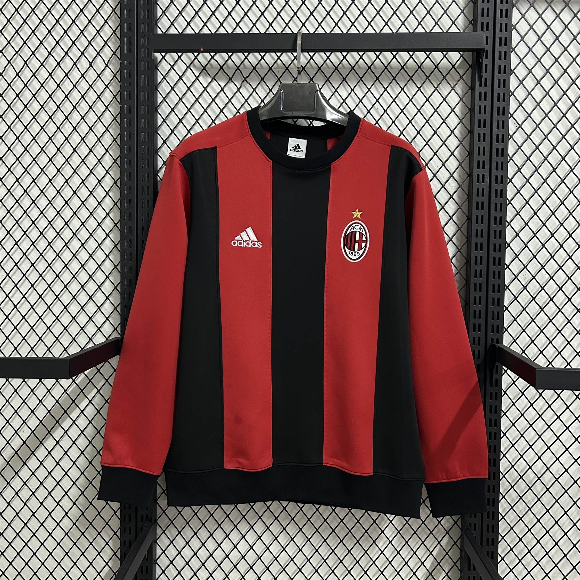 AC Milan Hoodless Sweatshirt Training Jersey 25/26
