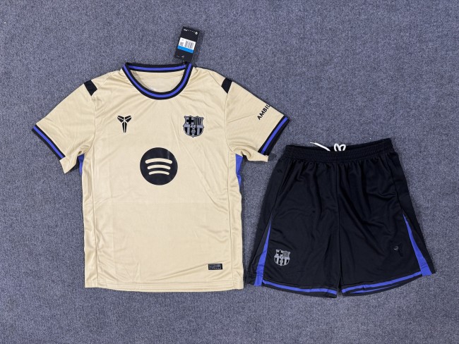 Barcelona Short Sleeve Away Adult Suit 25/26