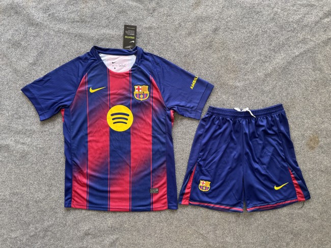 Barcelona Short Sleeve Home Adult Suit 25/26
