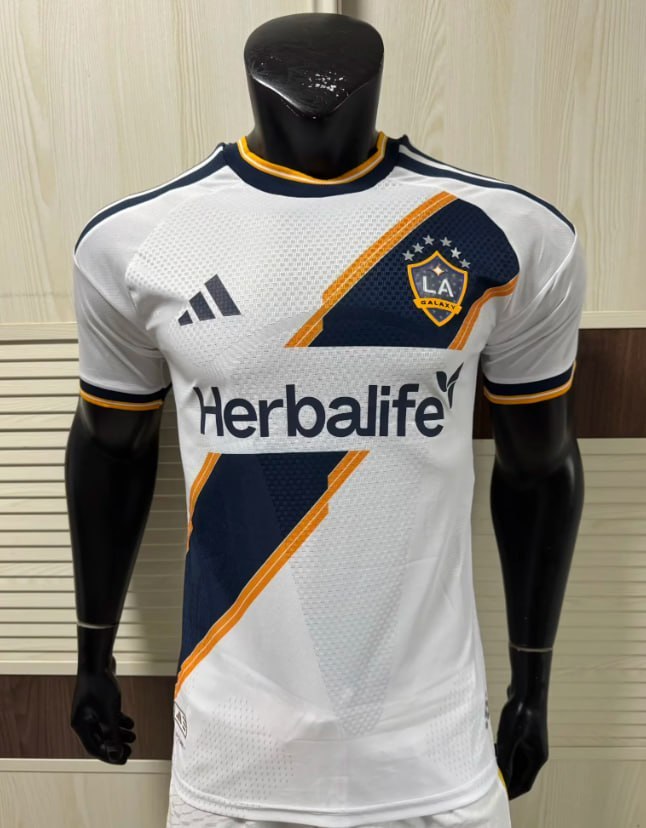 LA Galaxy Home Player Man Jersey 26/27