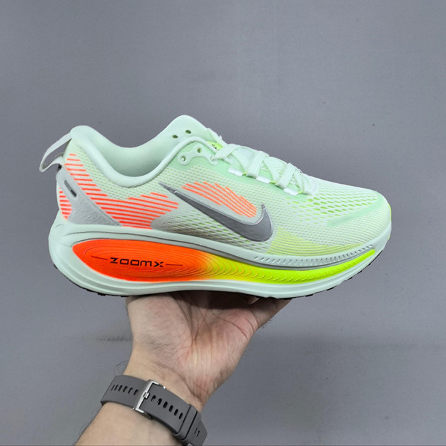 Nike Vomero 18  Men's Road Running Shoes