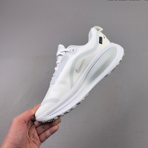Nike Vomero 18 GTX Men's Road Running Shoes