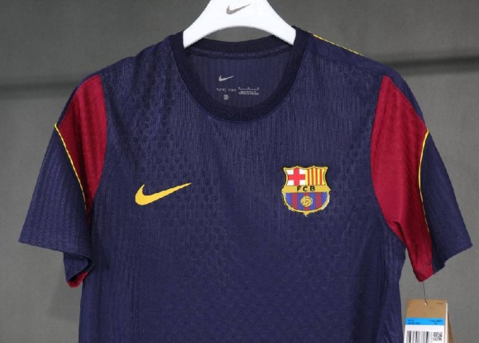 Barcelona Training Player Jersey 26/27