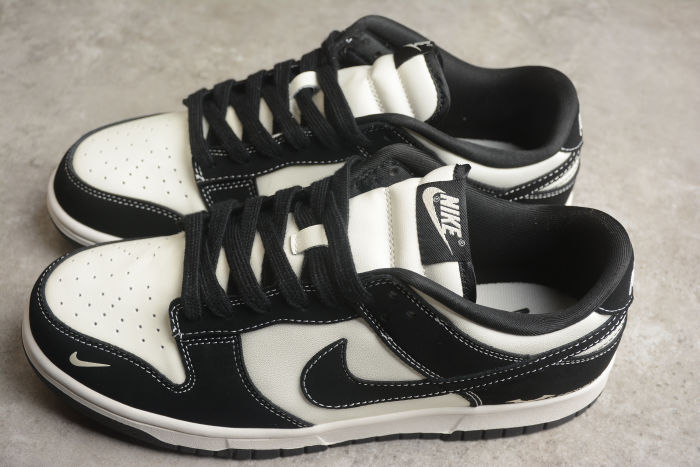 SB Dunk Low “Black Bat” FC1688 300