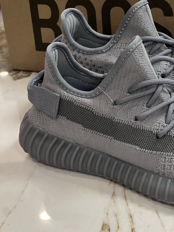 Boost 350 V2  Steel Grey” sneakers IF3219