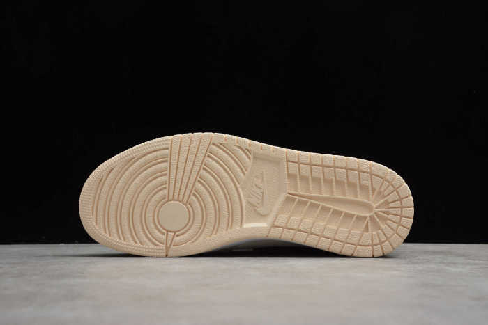 Air Jordan 1 Mid Barely Orange Guava Ice Black BQ6472- 800