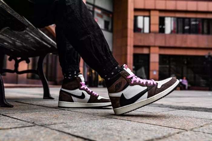 Travis Scott x Nike Air Jordan 1 Retro High “Cactus Jack” CD4487-100