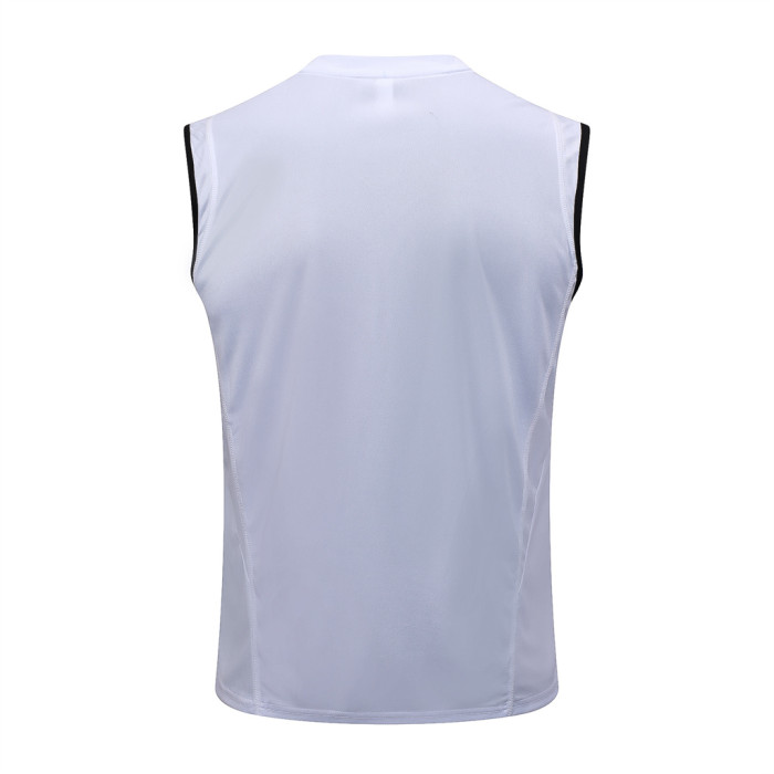 Juventus Training Jersey 23/24