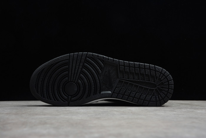 Air Jordan 1 Retro High OG “Shadow” 555088-013