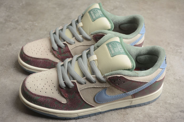 SB Dunk Low Crenshaw Skate Club - FN4193-100