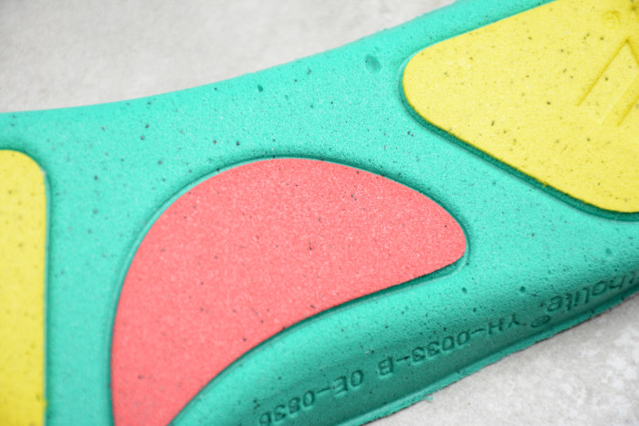 Kanye West x adidas Yeezy Boost 700 “Inertia” EG7597