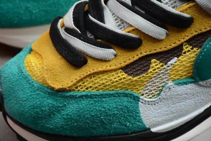 Sacai x Vaporwaffle Green Yellow CI9928-300