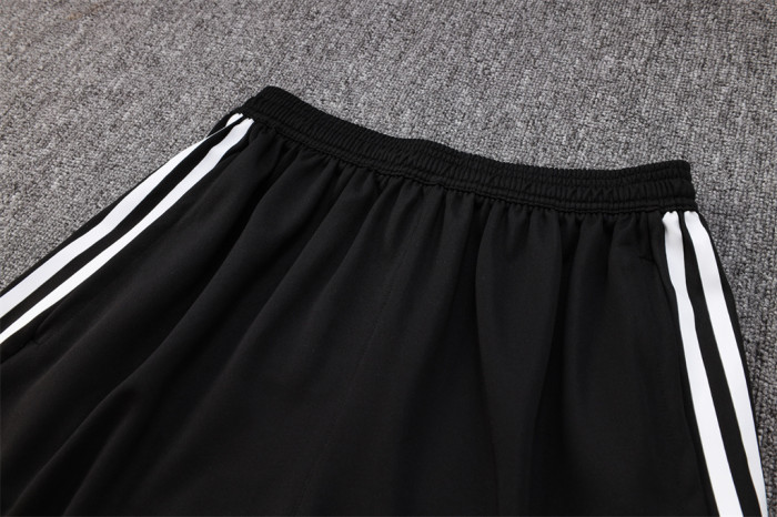 Juventus Training Jersey 23/24