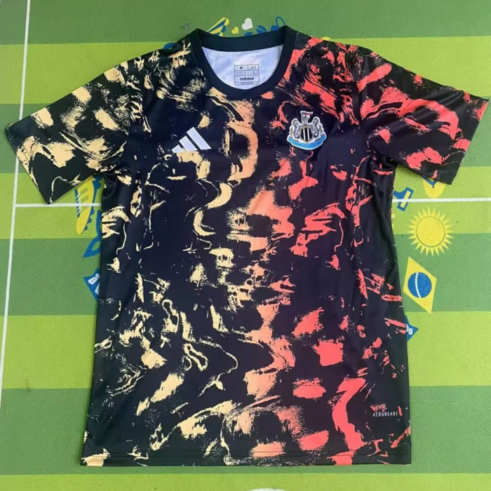 Newcastle United Man Pre-Match Training Jersey 25/26