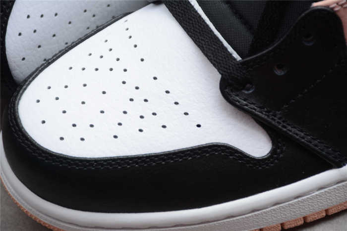 Air Jordan 1 Mid Arctic Orange Black Toe 554724-133