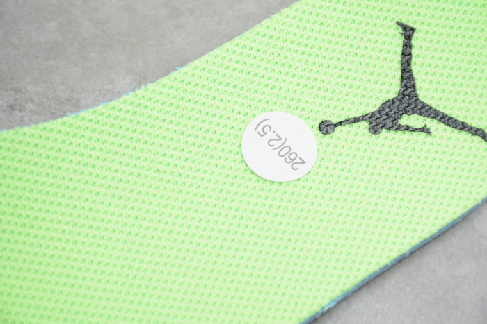 Air Jordan 1 Mid Vast Grey Ghost Green CV3018 - 001