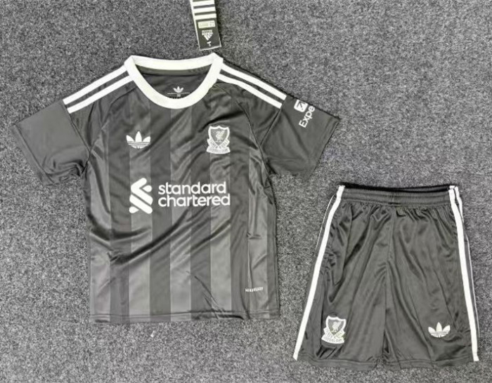 Liverpool Black Goalkeeper Kids Suit 25/26