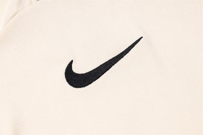 Paris Saint-Germain Training Jersey 23/24