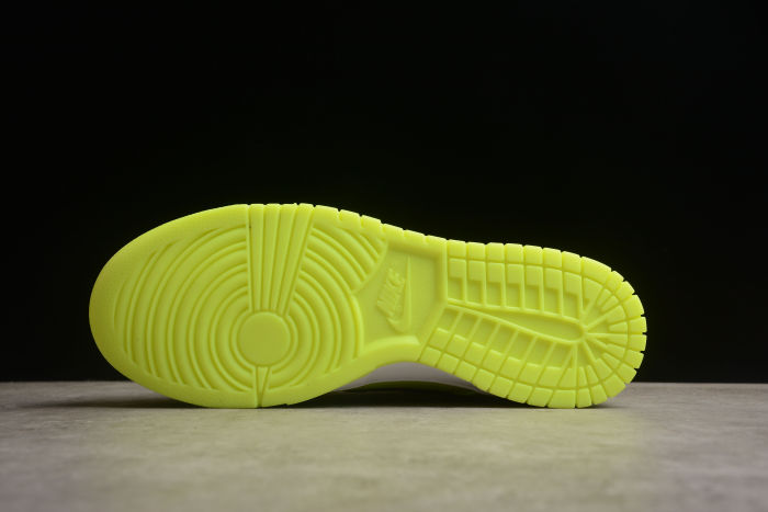 SB Dunk Low 'Splash Volt' Green Sneaker, FJ4610-702