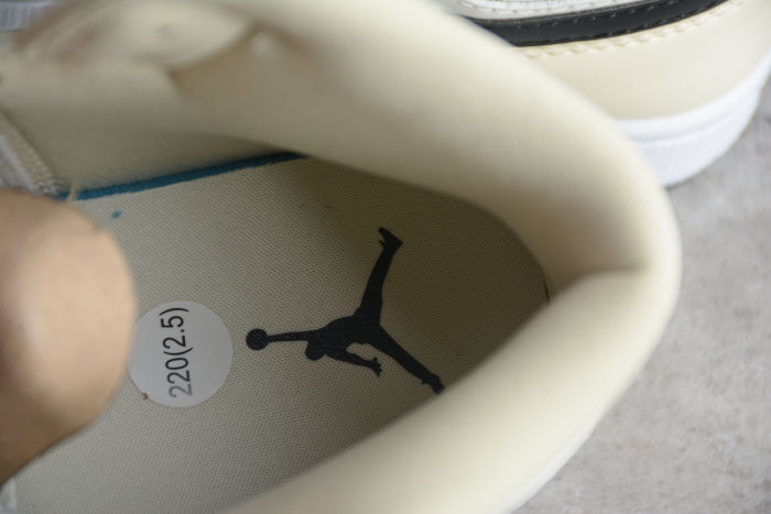 Air Jordan 1 Mid SE Coconut Milk Particle Grey