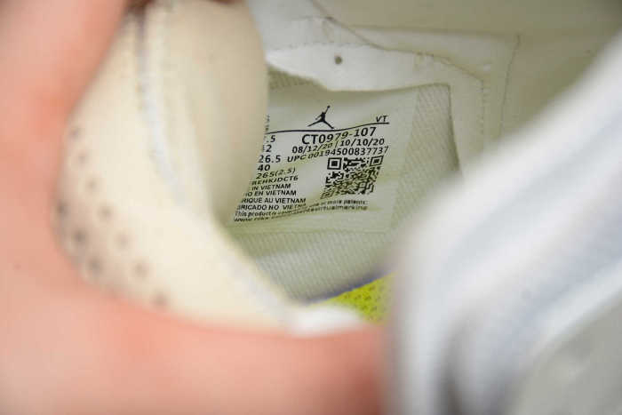 Air Jordan 1 Zoom Comfort Sail Pearl White CT0979-107