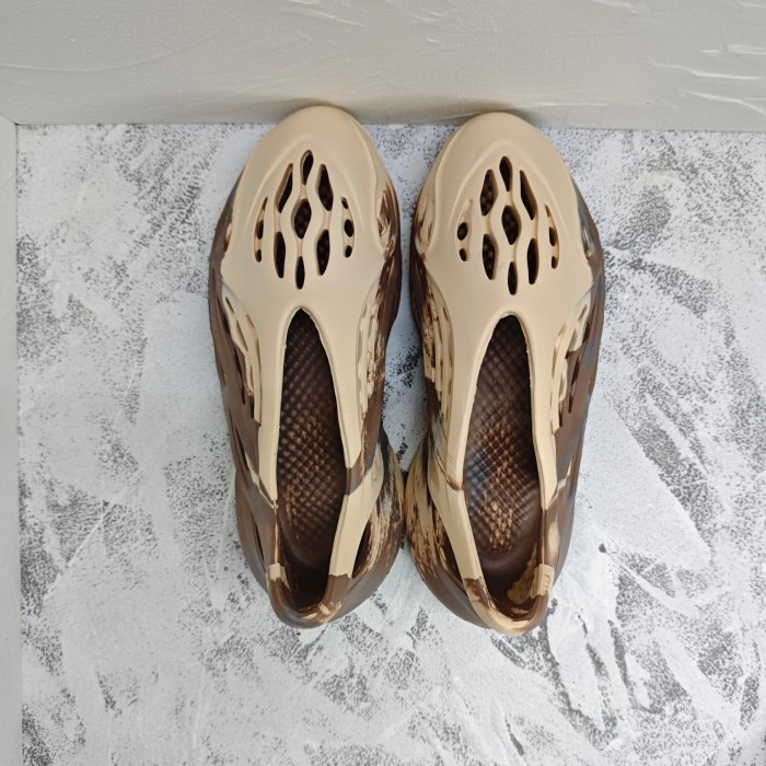 adidas Yeezy Foam Runner Sulfur Non-slip