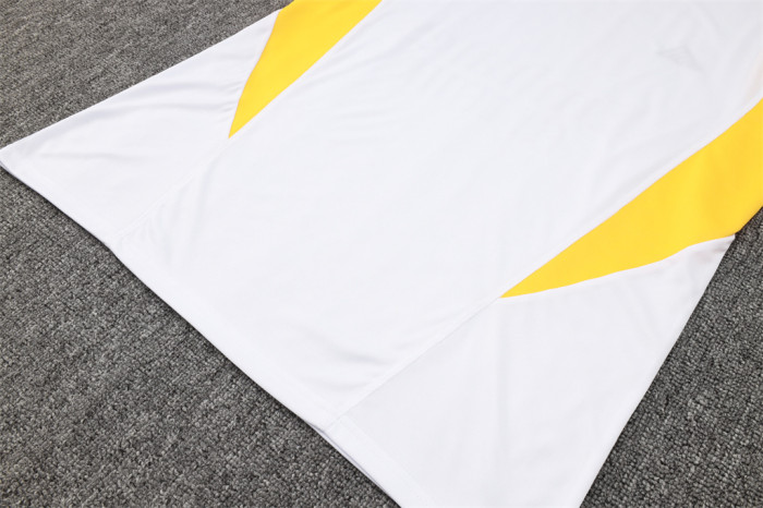 Real Madrid Training Jersey 23/24