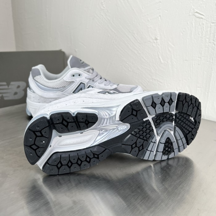 New Balance 2002R Grey ML2002RO