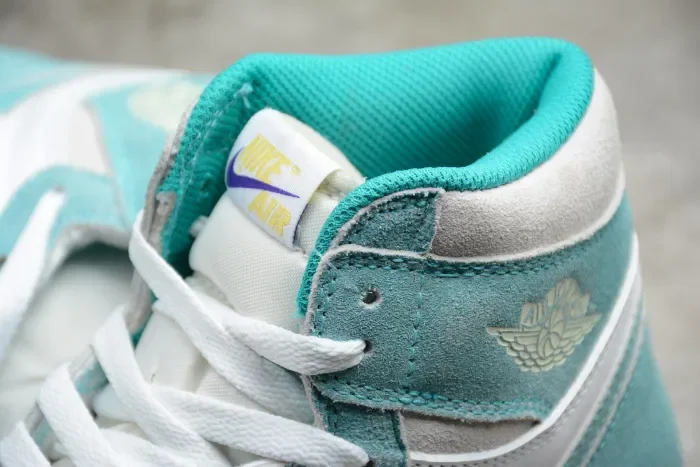 Air Jordan 1 Retro High OG “Turbo Green” 555088-311