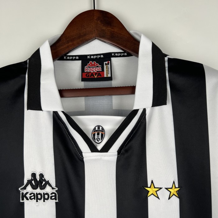 Juventus Home Retro Jersey 1995/96