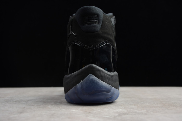 Air Jordan 11 “Cap and Gown” AJ11 378037-005