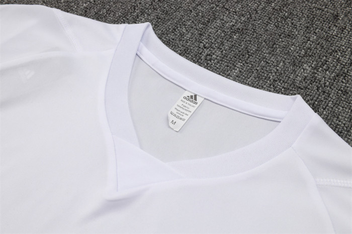 Bayern Munich Training Jersey 23/24