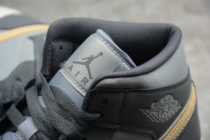 Air Jordan 1 Phat 'Yellow' Grey Onyx (W) BQ6472