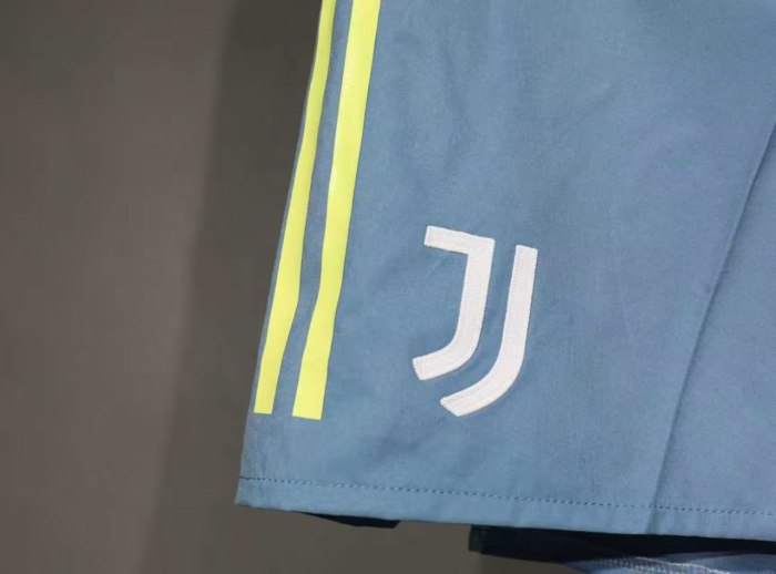 Juventus Away Shorts 25/26