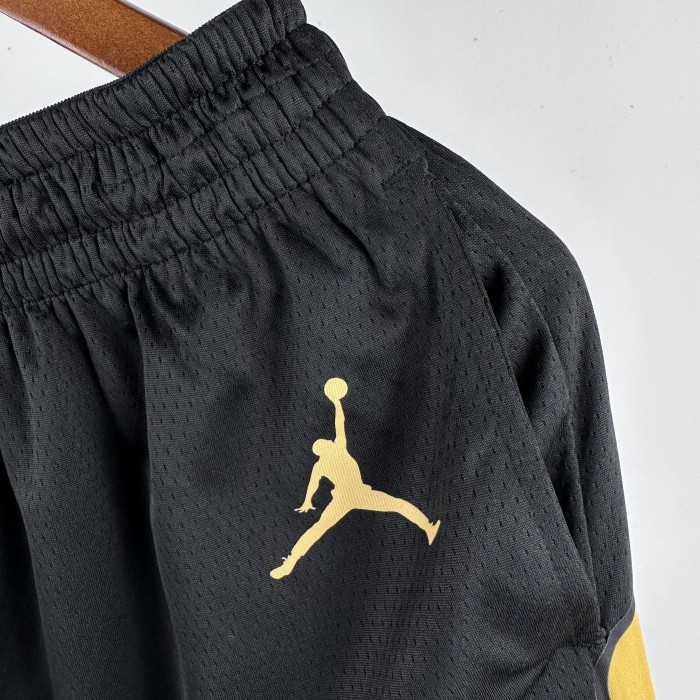 Cleveland Cavaliers  Basketball Shorts Manifesto version 22/23