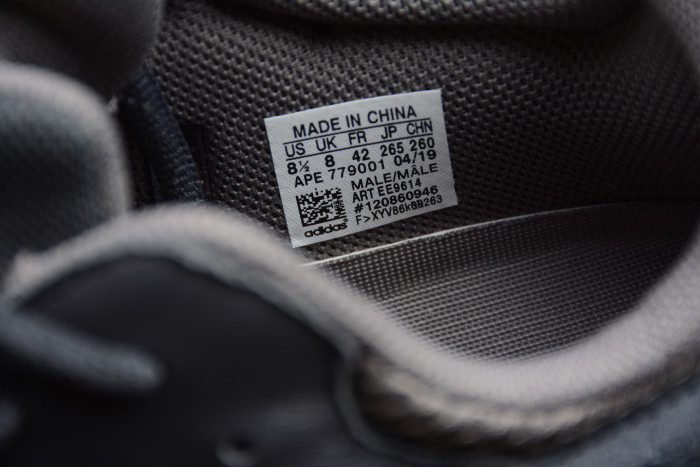 Kanye West x Adidas Yeezy Runner Boost 700“Mauve” EE9614