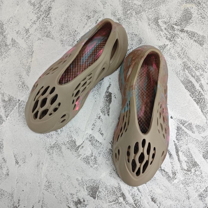 adidas Yeezy Foam Runner Sulfur Non-slip