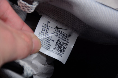 SB Dunk Low Gray Cat DD9606-363