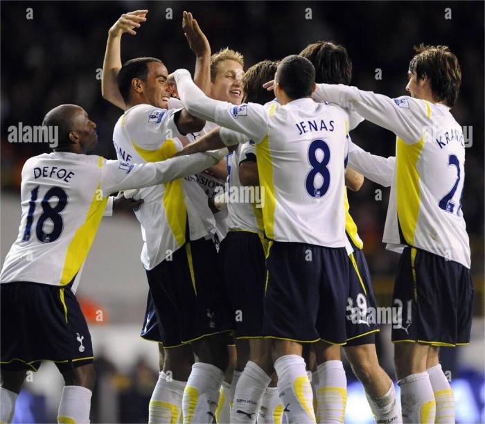 Tottenham Hotspur Home Retro Jersey 2009/10