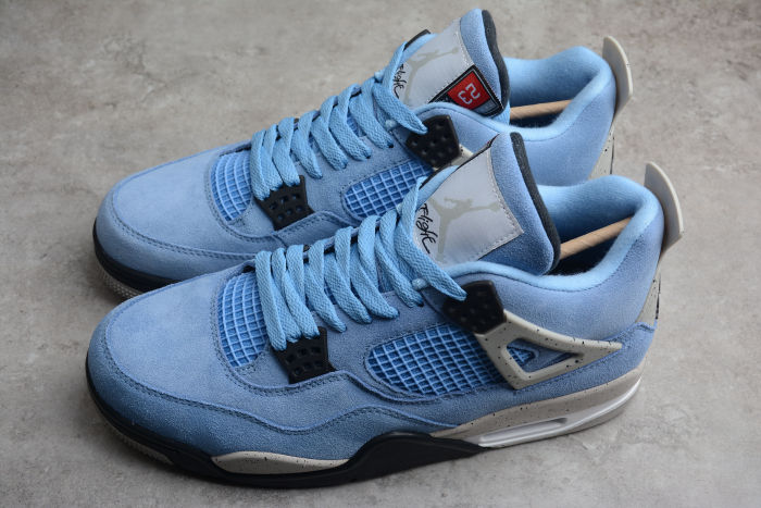 Air Jordan 4 Retro “University Blue” CT8527-400
