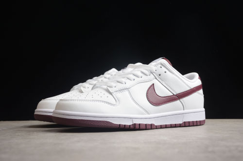 SB Dunk Low Night Maroon DV0831-102
