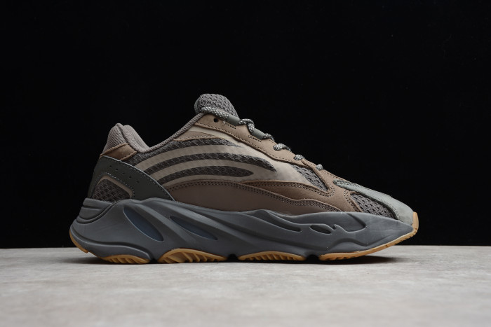 Yeezy Boost 700 V2“Geode” Brown EG6860