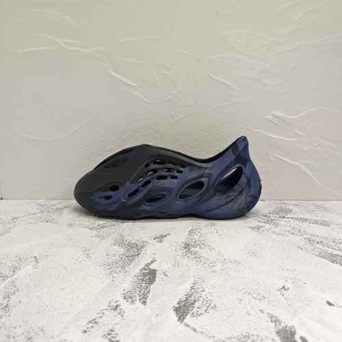 adidas Yeezy Foam Runner Sulfur Non-slip