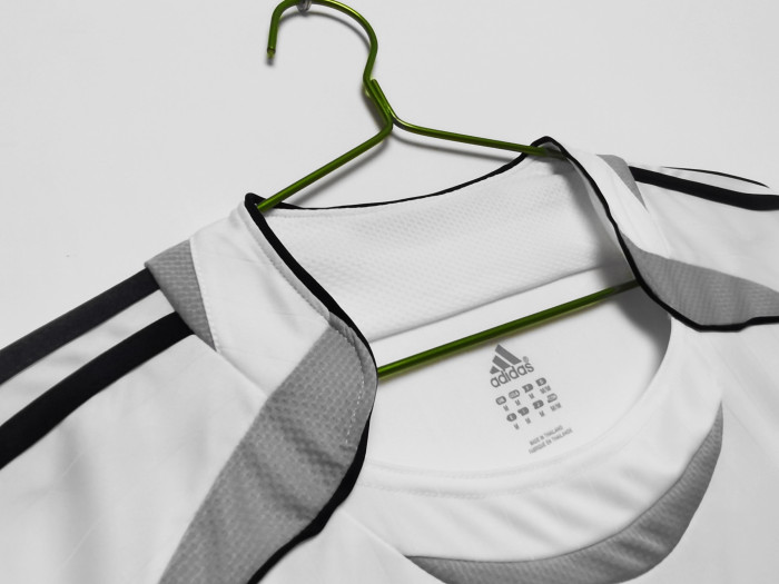 Real Madrid Home Long Sleeve Retro Jersey 2006/07