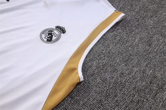 Real Madrid Training Jersey 23/24