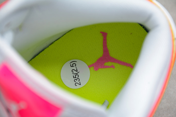 Air Jordan 1 Mid GS Edge Glow White Pink Blast CV4611-100