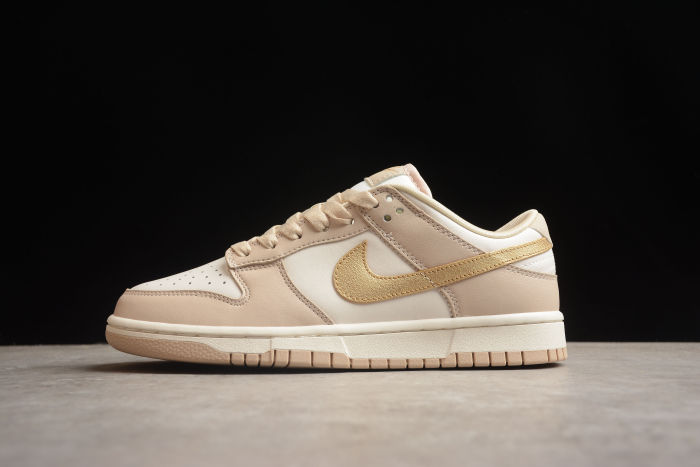 SB Dunk Low Phantom Metallic Gold DX5930 001
