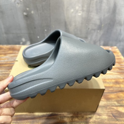 Adidas Yeezy Slide Grey FW6345