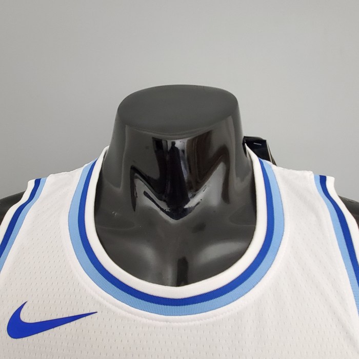 LeBron James Los Angeles Lakers 2020/21 Swingman Jersey White
